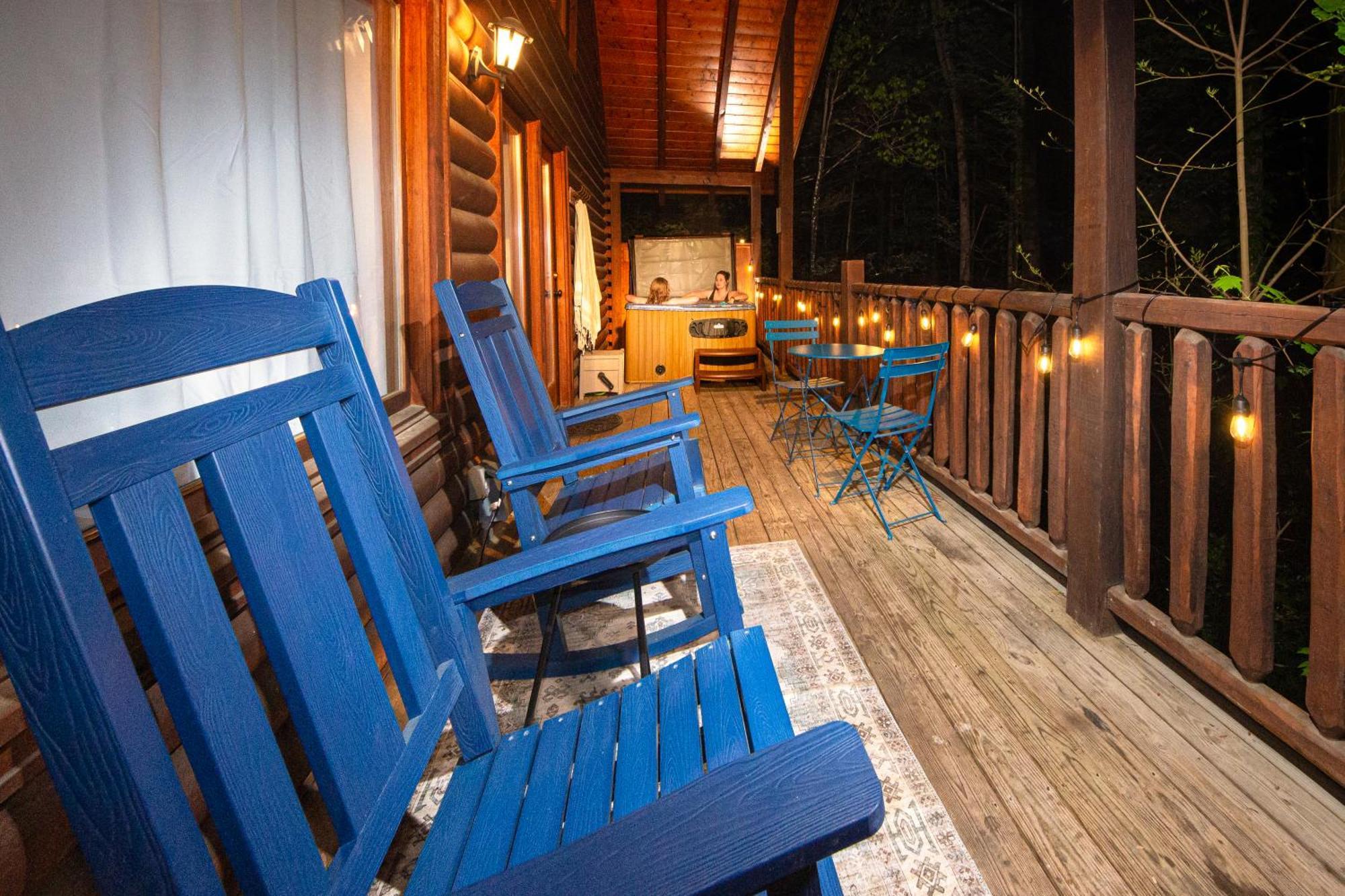 Love Me Tender Studio Cabin سيفيرفيل الغرفة الصورة